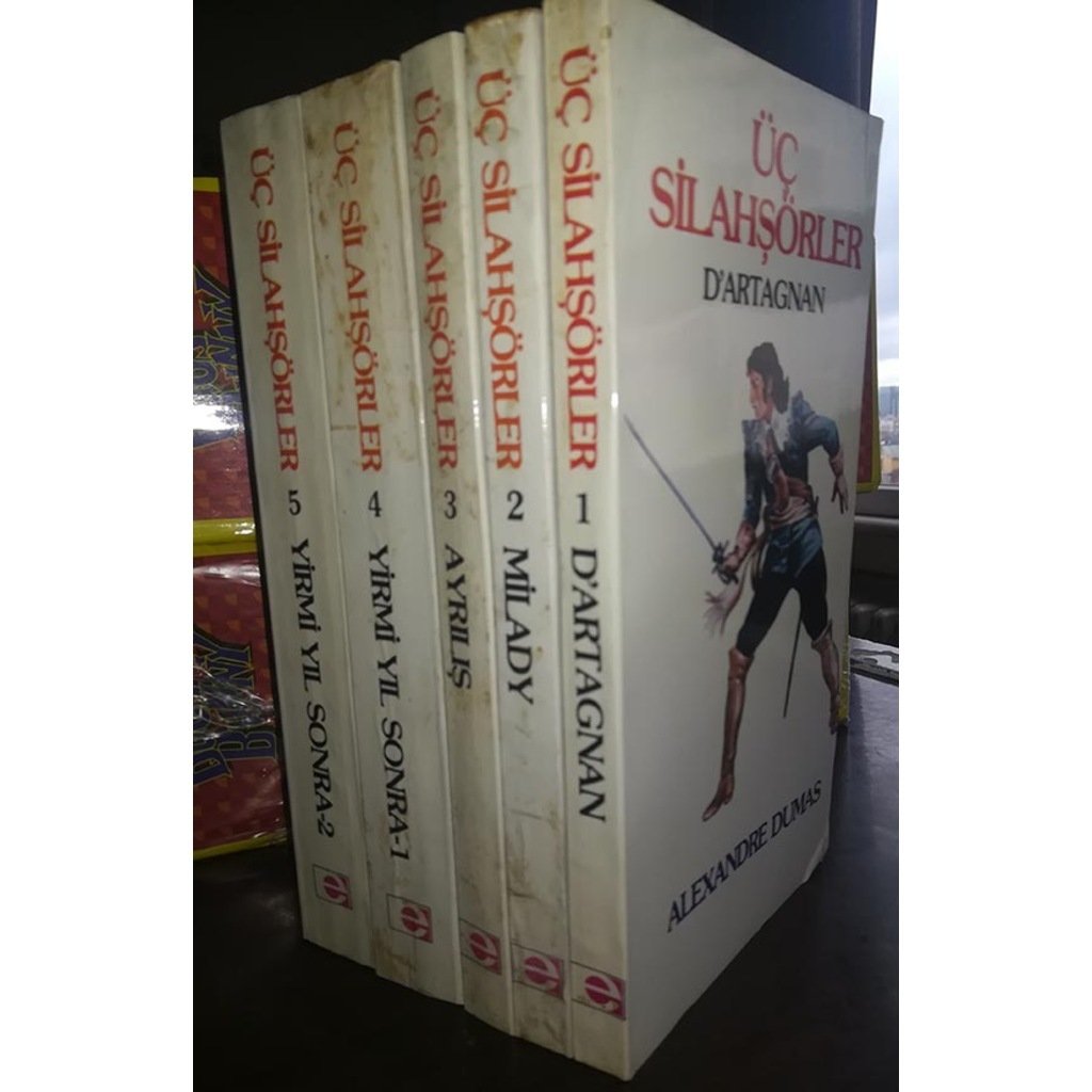 ÜÇ SİLAHŞÖRLER (5 Cilt Takım )