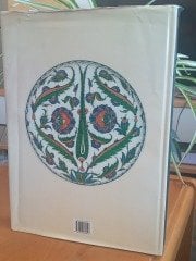 Iznik The Pottery of Ottoman Turkey - CİLTLİ ŞÖMİZLİ